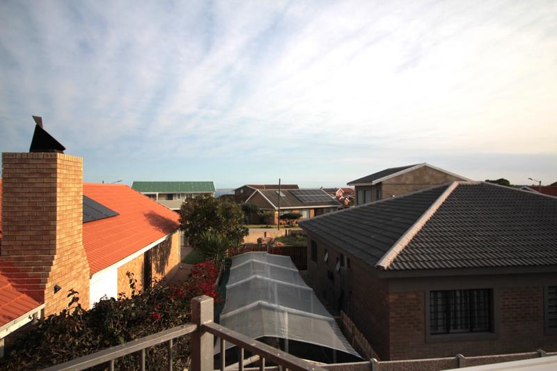 5 Bedroom Property for Sale in Fraaiuitsig Western Cape
